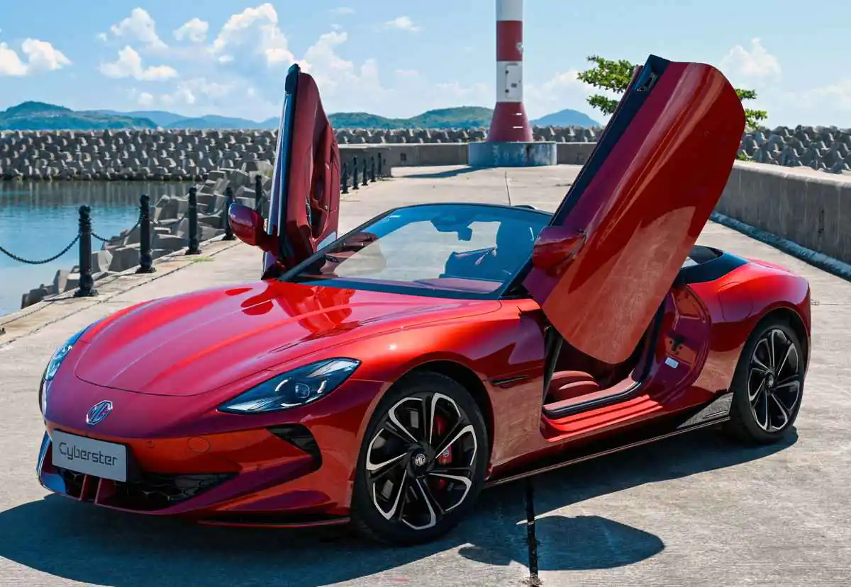 MG Cyberster RWD (2025)