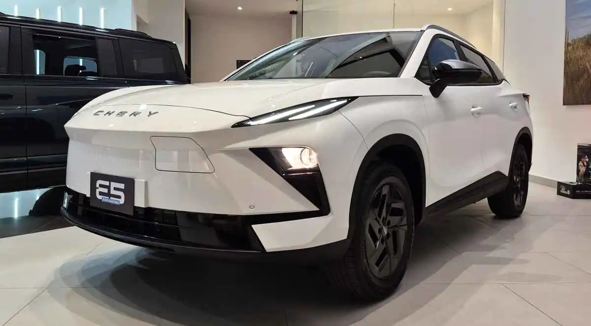 Chery E5 Deluxe FWD (2027)