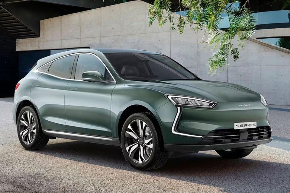 SERES 5 AWD (2025)